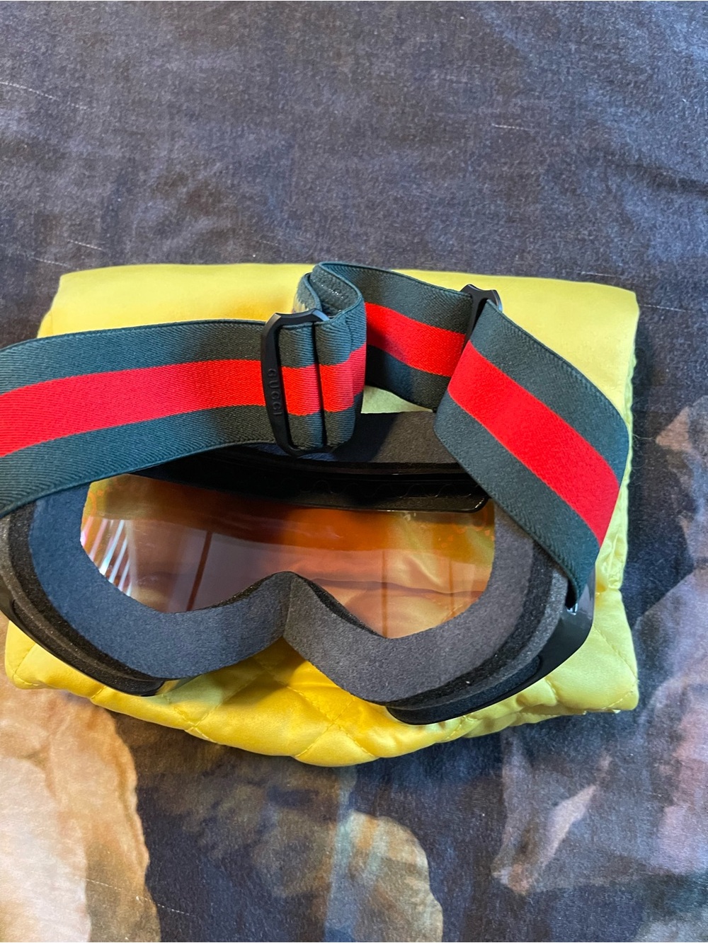 Gucci Black Ski Goggles with Orange Mirror Lens and Red-Green Strap - Picture 3 of 11